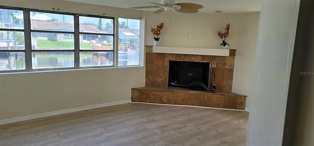 2 bed, 1.0 bath, 1083 sqft, $1,775 — Photo 3