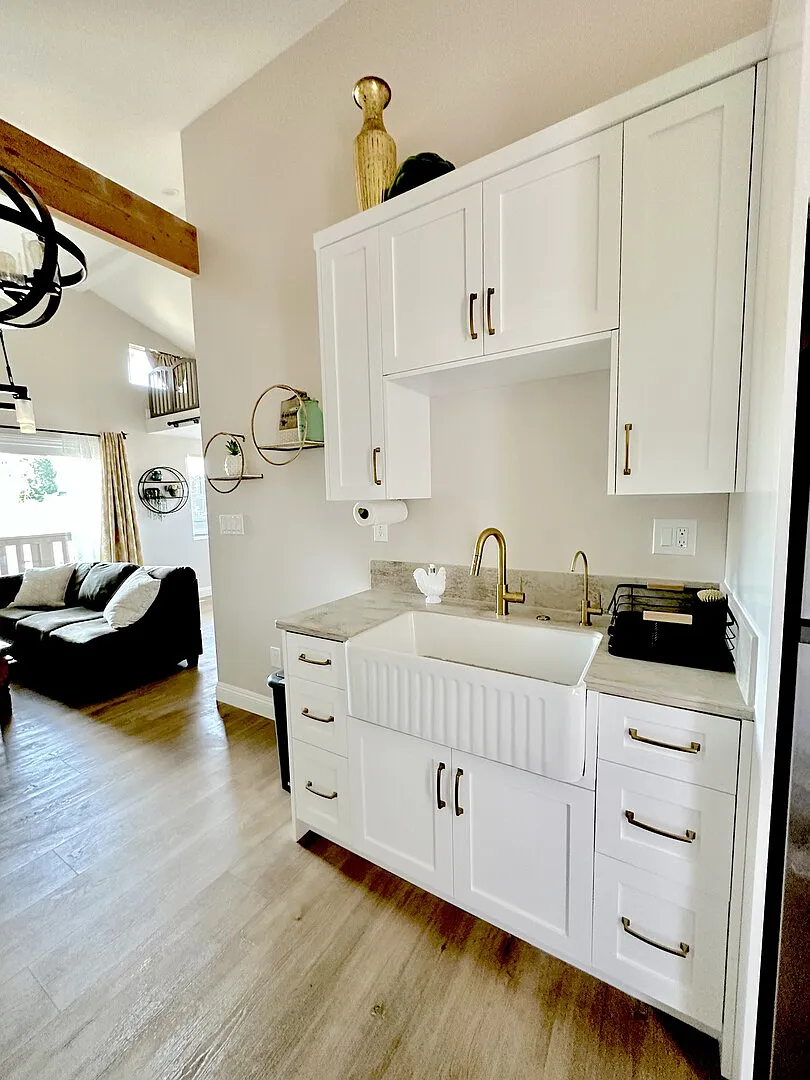Cozy Tiny Farmhouse — Photo 4