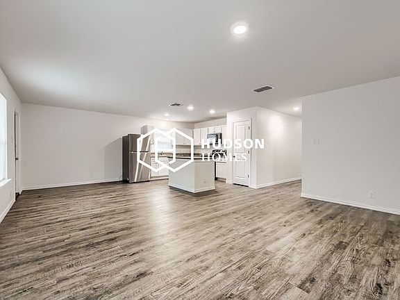 4th image of 2618 Dahlgreen Ave
