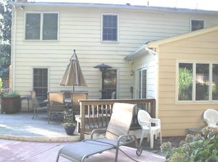 6356 Torrence St, Burke, VA 22015