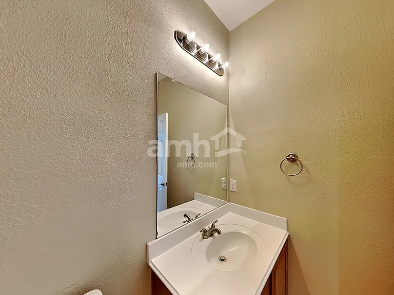 3706 Boxwood Dr — Photo 13