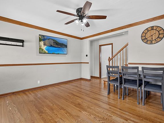 4th image of 3645 W 116th St