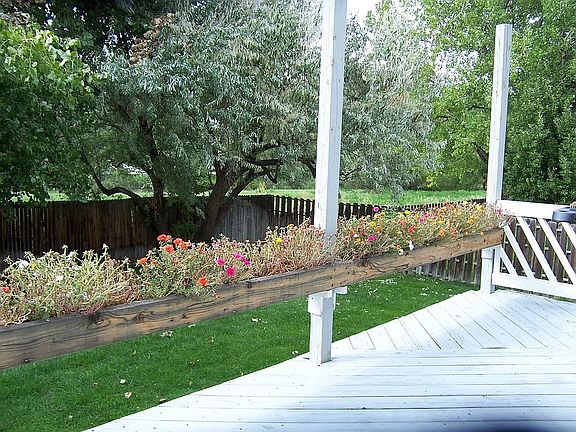 rear deck facing nhbrs