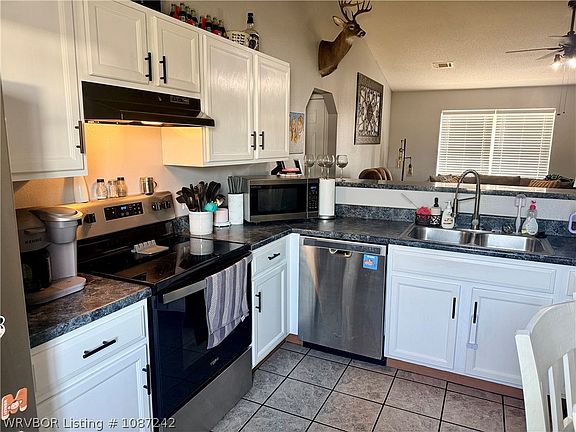 3rd image of 175 Ridgecrest Dr