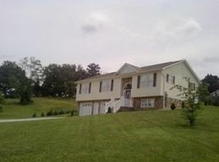 174 E Ridges Dr, Chuckey, TN 37641