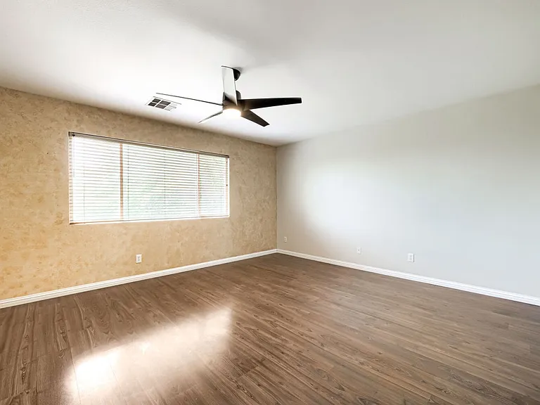 10381 Sleeping Sun Ct — Photo 11