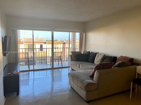 4th image of 8895 Fontainebleau Blvd APT 501