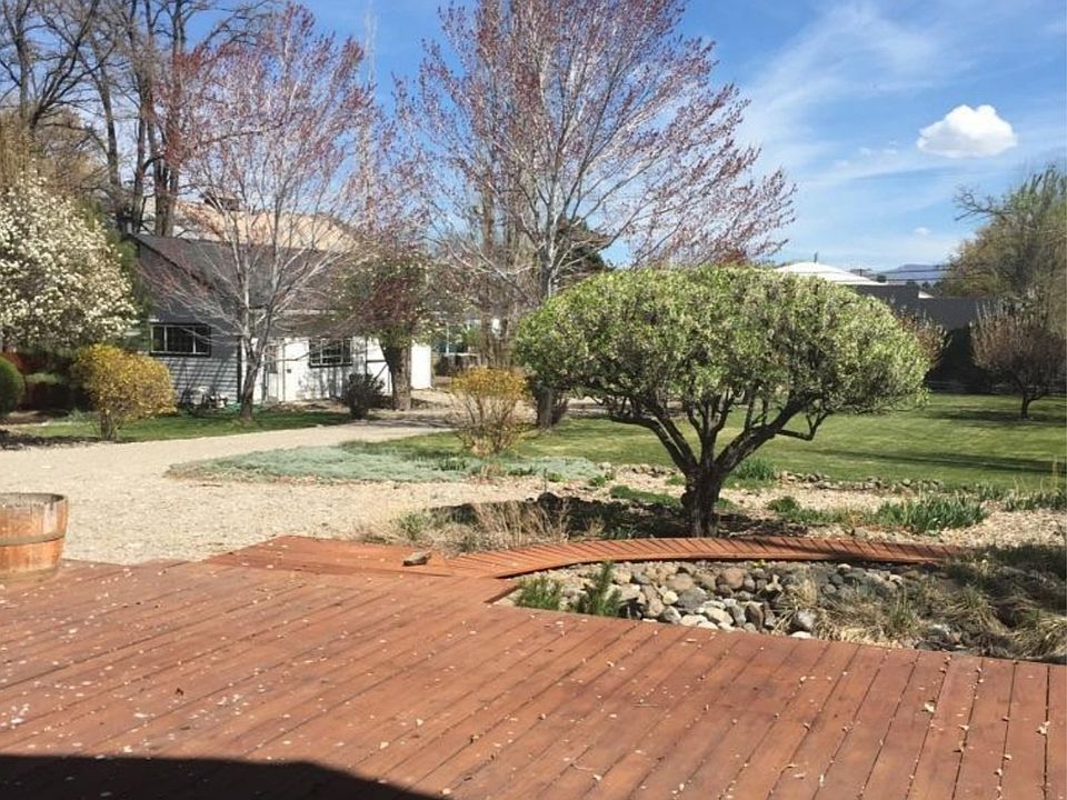 560 Main St, Cedarville, CA 96104 Zillow