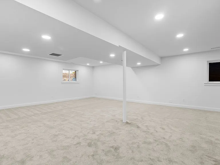 2460 E Dimple Dell Rd — Photo 18