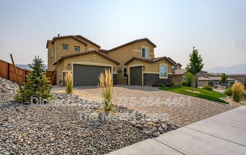 1st image of 320 Loch Lomond Dr