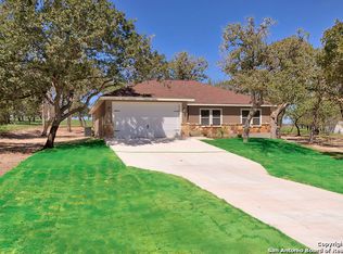 269 Great Oaks Blvd, La Vernia, TX 78121