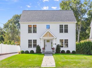 53 Perry St, Fairfield, CT 06824