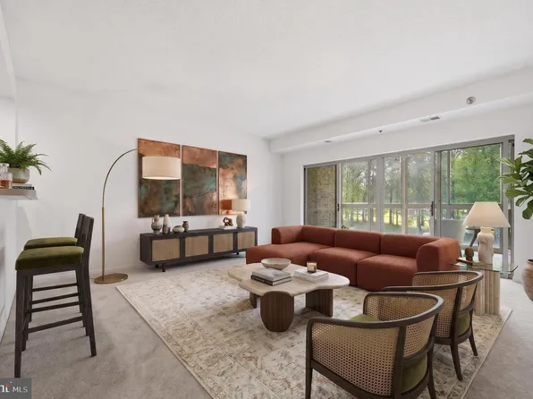 3005 S Leisure World Blvd APT 318, Silver Spring, MD 20906