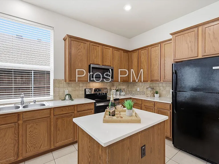 2432 Chesterwood Dr — Photo 22