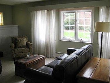 4th image of 147 Woodhill Dr