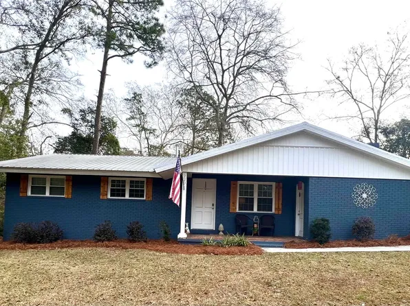 220 N Ridgewood Dr, Statesboro, GA 30458