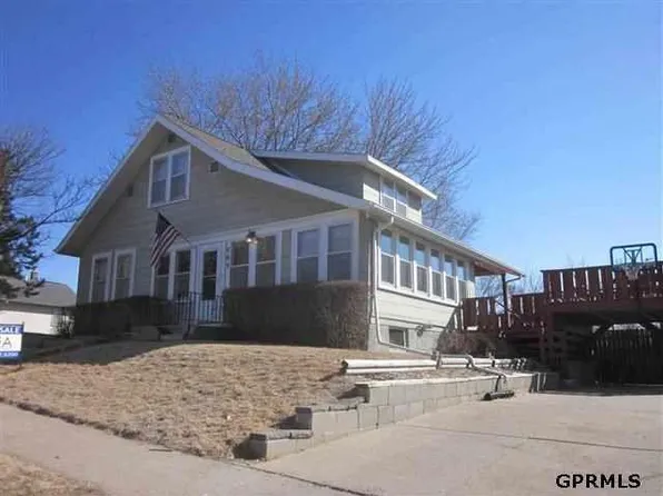 969 S 51st St, Omaha, NE 68106