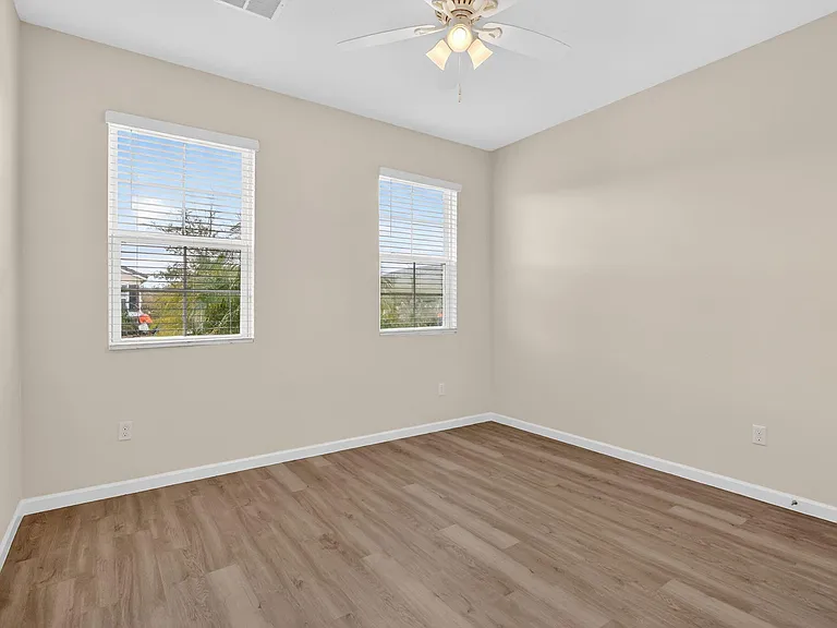 10552 SW Toren Way — Photo 25