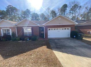 133 Candle Brook Dr, Dothan, AL 36303