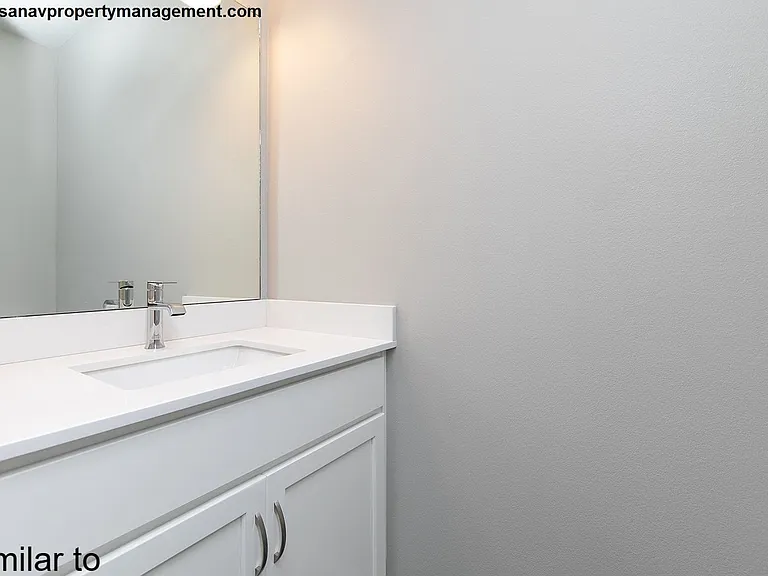 3901 NE 6th St — Photo 16