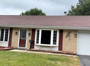 8026 Catawba Ln, Hanover Park, IL 60133