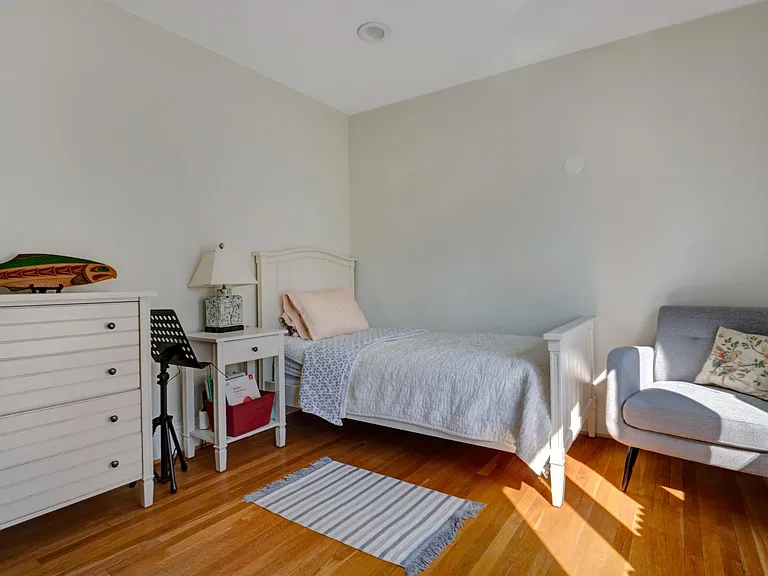 4000 Harrison St NW — Photo 14