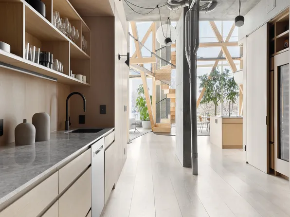 165 Charles Street image 6 of 16