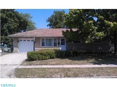 3834 Bolton Ave photo 1