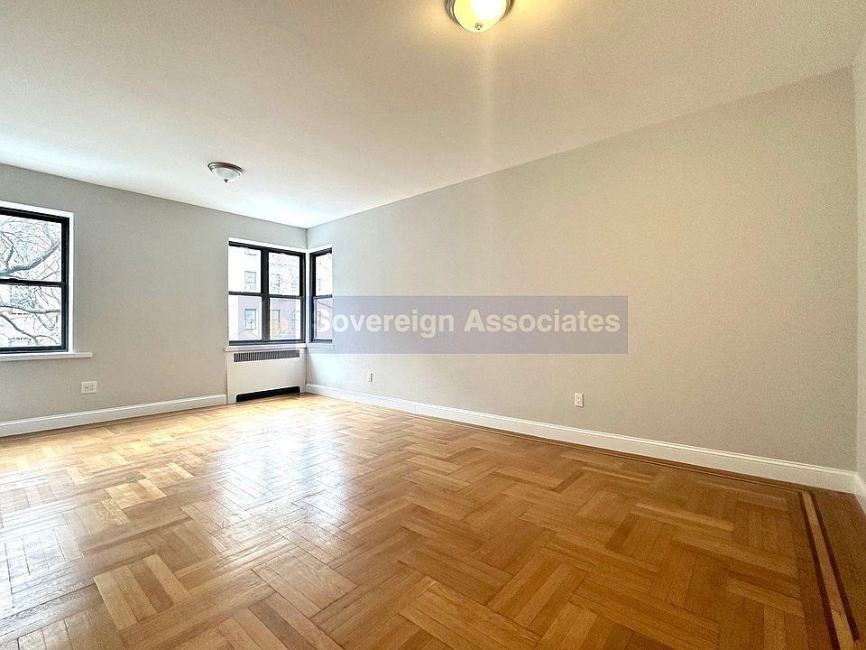 1st image of 567 Fort Washington Ave #32