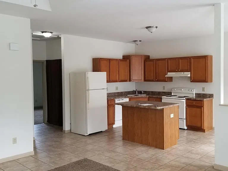 996 Osage Villa Ct #102 — Photo 2