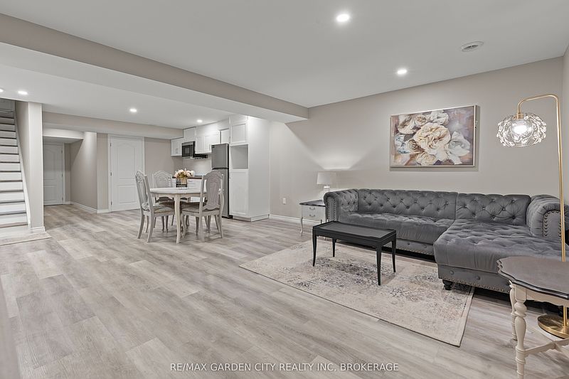 Pelham Townhouse for rent - 1 Bedroom — photo 8