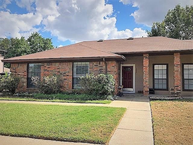 1st image of 2400 Shady Turf Dr