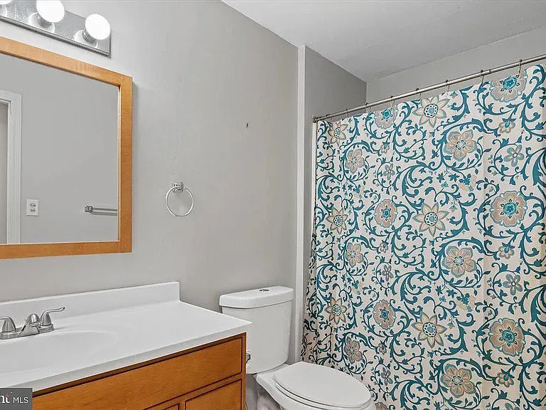 3904 Elberta Ln — Photo 15
