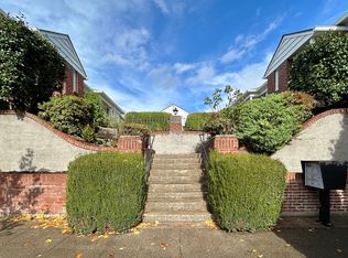 main26, Portland, OR 97214