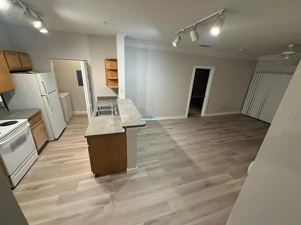 4207 S Dale Mabry Hwy — Photo 4