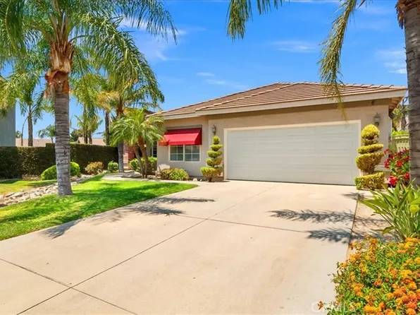 7038 Sultana Ave, Fontana, CA 92336