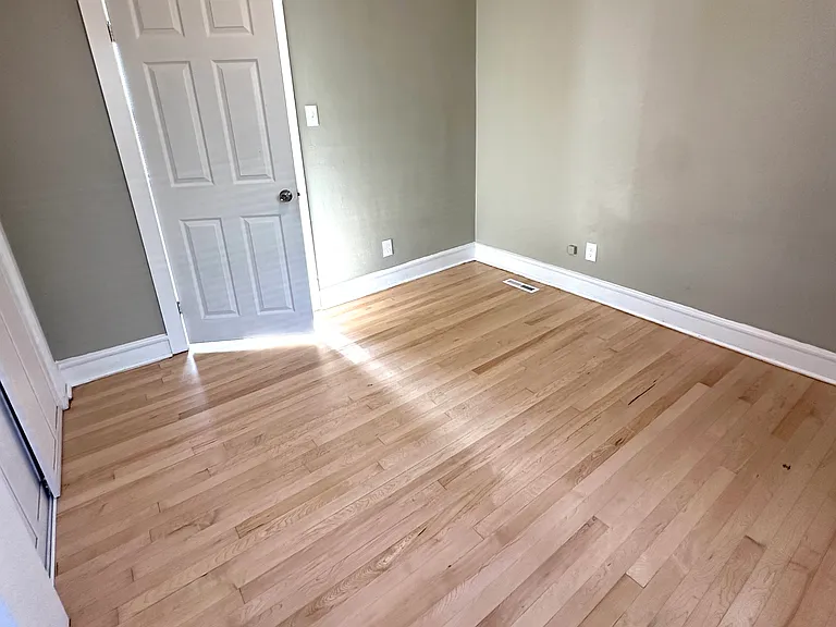 310 W Scott St #A — Photo 17