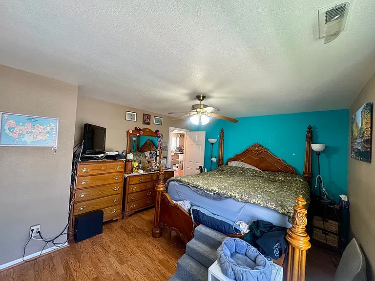 392 Ellers Grv — Photo 14