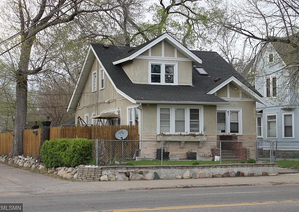 1st image of 41 Lowry Ave NE