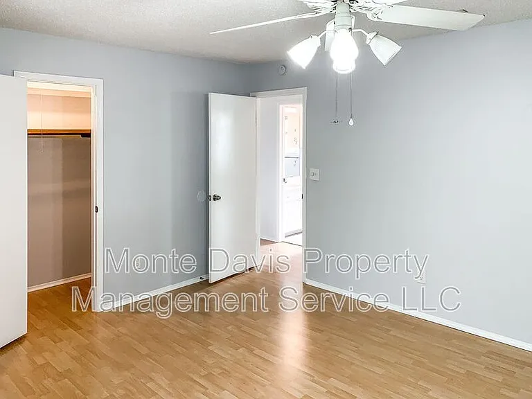 11506 Gun Fight Ln — Photo 14