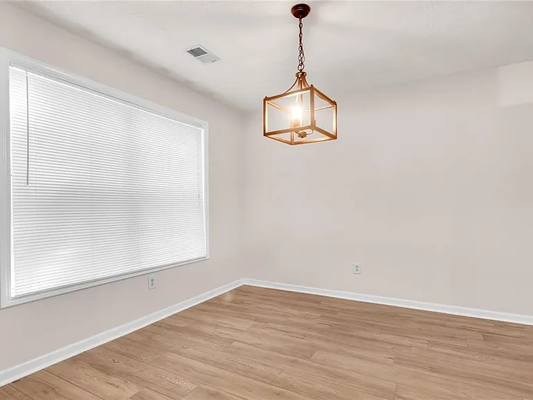 878 Grindstone Dr SW — Photo 9