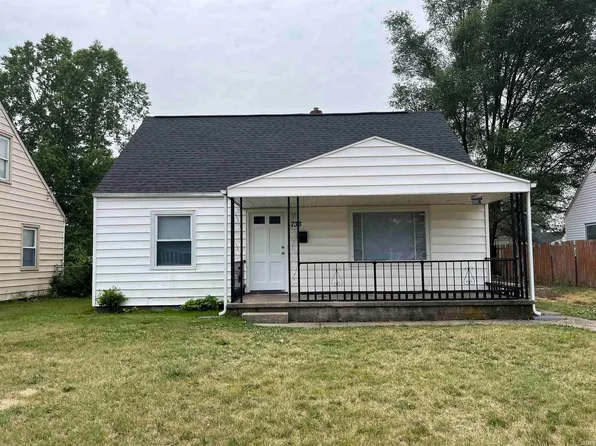 733 Fairway St, South Bend, IN 46619