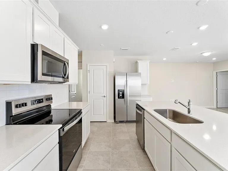 3633 Cambridge Brook Dr — Photo 7