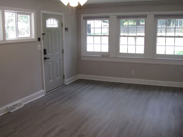 1505 Cook St — Photo 5
