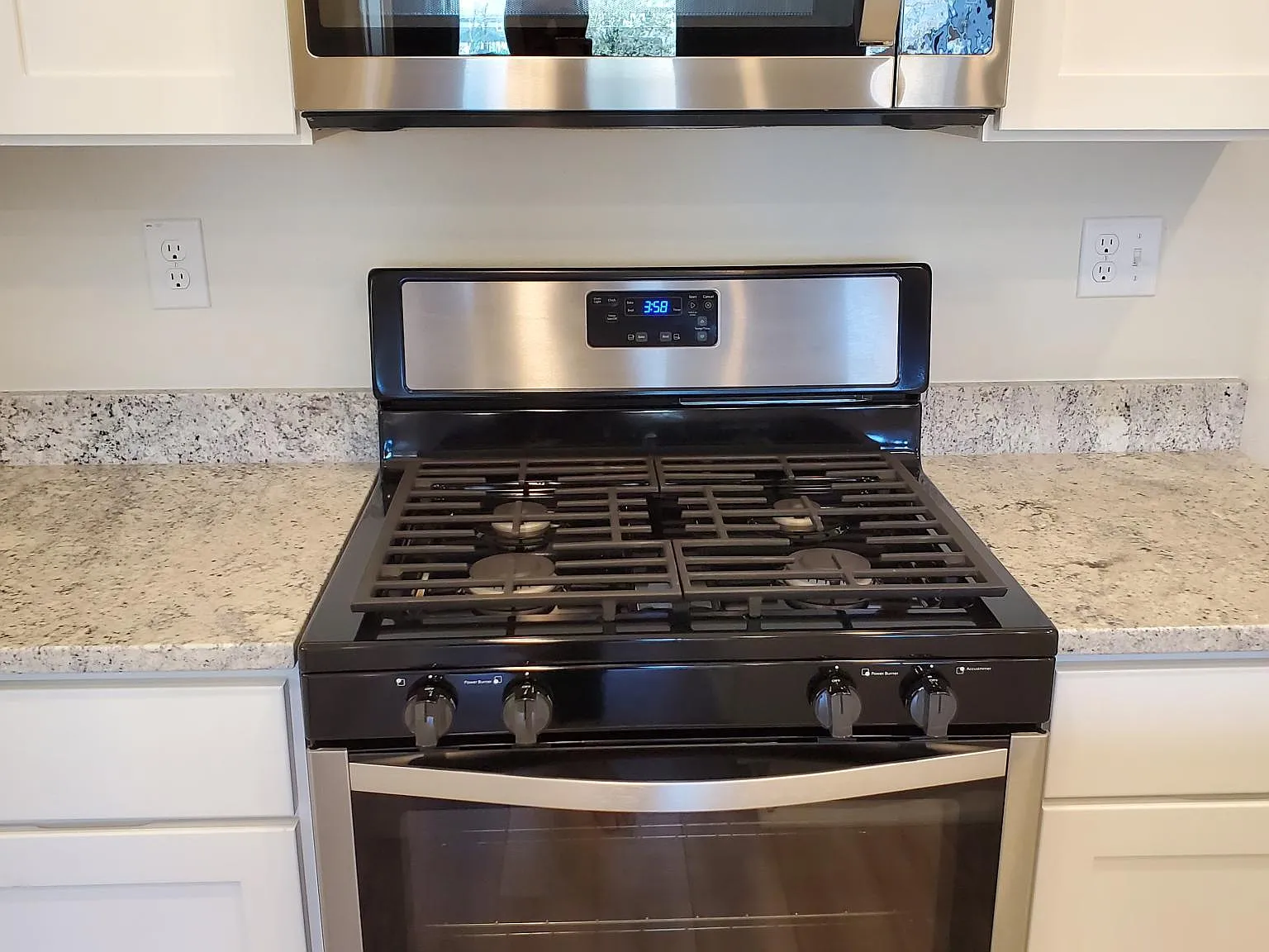 4 bed, 2.5 bath, 1772 sqft, $1,850 — Photo 3