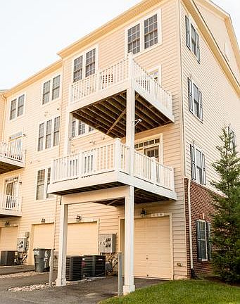 4th image of 649 Whetstone Glen St