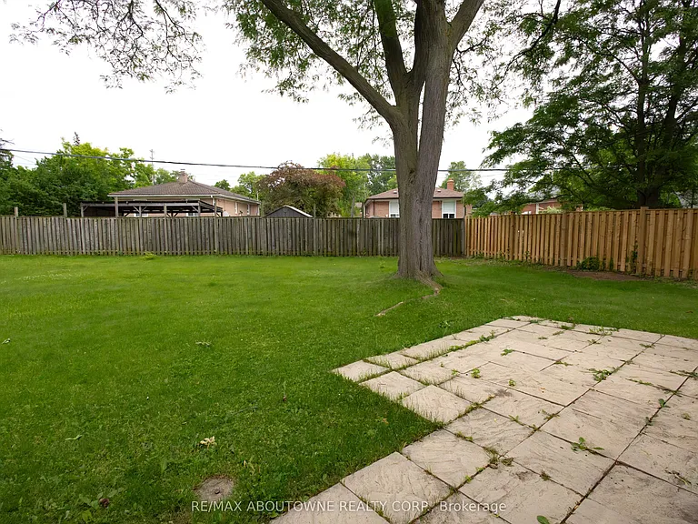 25 Allonsius Dr #MAIN — Photo 12