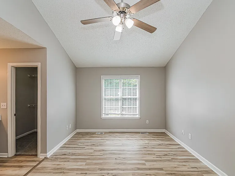 1012 S Willhaven Dr — Photo 8