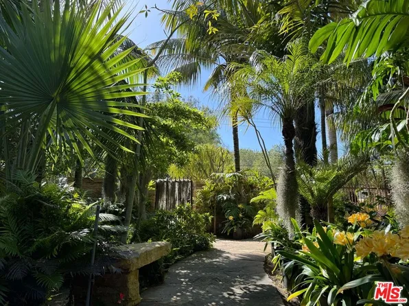 6432 Busch Dr, Malibu, CA 90265