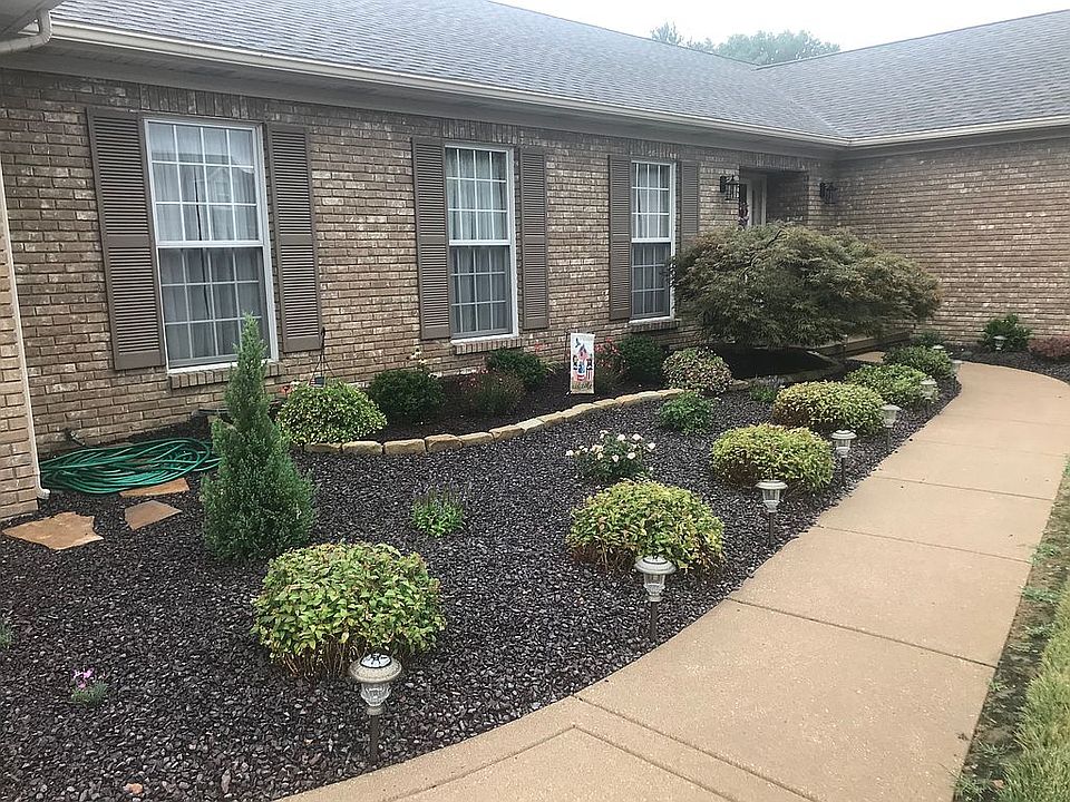 1st image of 635 Brookshire Dr